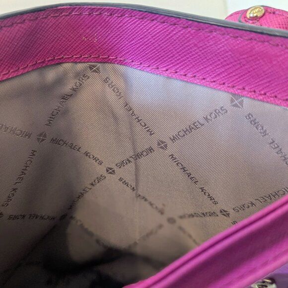 Michael Kors Fuchsia Jet Setter Leather Wallet – Double Zip - Picture 8 of 9